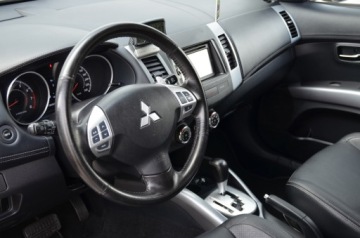 Mitsubishi Outlander II 2013 2.0i 150KM SERWIS NAVI KAMERA SKÓRA XENON EL.FOTELE GRZ.FOTELE, zdjęcie 21