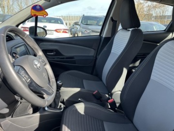 Toyota Yaris III Hatchback 5d Facelifting 2017 1.5 Dual VVT-iE 111KM 2020 Toyota Yaris 1.5 Premium III (2011-2019) 1.5 Premi, zdjęcie 14