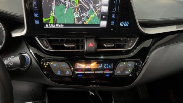 Toyota C-HR I 2018 Toyota C-HR 1.8 Hybryda Bardzo ladny stan Czarny dach Navi Kamera MOZLIWA, zdjęcie 9