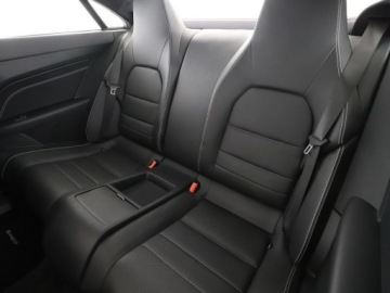 Mercedes Klasa E W212 Coupe Facelifting 250 211KM 2015 Mercedes E 250 FV23% automat skóra navi grzane, zdjęcie 16