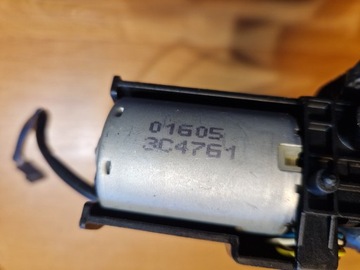 BMW 7 E65 MOTOREK REGULACE SEDADLA PODHLAVNÍKU 0390201971