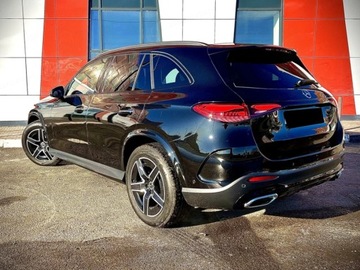 Mercedes GLC C254/X254 Coupe 2.0 200 204KM 2025 MERCEDES-BENZ GLC 200 4-Matic AMG Line 2.0 (204KM) 2025, zdjęcie 1