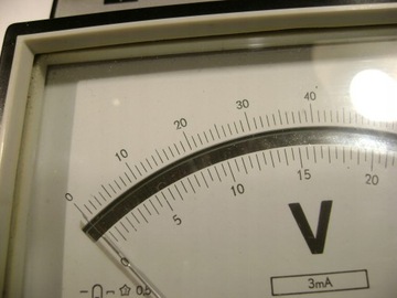 Лабораторный вольтметр МЕТР ЛМ-1 ИЗ АРМИИ