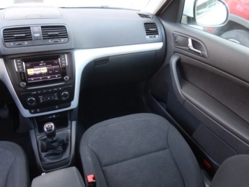 Skoda Yeti Outdoor 1.2 TSI 110KM 2016 Skoda Yeti 1.2 TSI, Salon Polska, Klima, zdjęcie 7