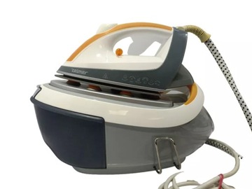 ŻELAZKO Z GENERATOREM PARY ZELMER ZIR8100