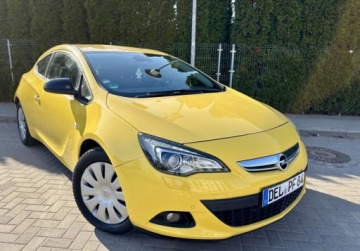 Opel Astra J Hatchback 5d 1.6 Turbo ECOTEC 180KM 2012 Opel Astra GTC 2012rBenzyn Przebieg Wyposazenie Atrakcyjny wyglad XenonZam