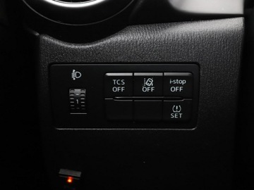 Mazda CX-3 Crossover Facelifting 2.0 Skyactiv-G 121KM 2018 Mazda CX-3 klima auto kamera i czujniki parkowania, zdjęcie 34