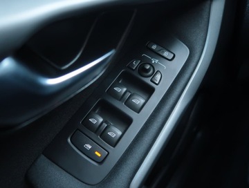 Volvo S40 II 2015 Volvo V40 2.0 D3, Automat, Skóra, Navi, Xenon, zdjęcie 15