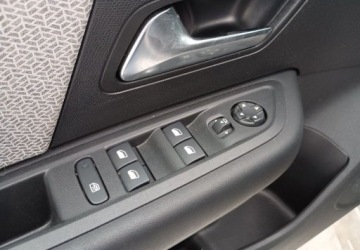 Citroen 2023 Citroen C4 1.2 PureTech Feel Pack SS EAT8 SalonPL FVat Od Reki Zadbany GWA, zdjęcie 15