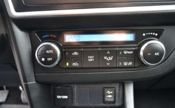 Toyota Auris II Touring Sports 1.3 Dual VVT-i 100 99KM 2014 Toyota Auris 1.3 - Niski przebieg - kamera cofania - climatronic - Oplacony, zdjęcie 27