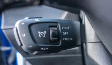 Peugeot 2008 II SUV 1.2 PureTech 130KM 2021 Peugeot 2008 Peugeot 2008 Allure Pack 1.2 130km 1.2 Benzyna 130KM, zdjęcie 13