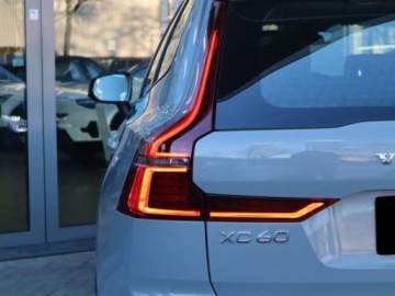 Volvo XC60 II 2026 VOLVO XC60 B5 B AWD Ultra Dark Suv 2.0 (264KM) 2026, zdjęcie 5