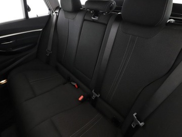 BMW Seria 3 F30-F31-F34 Touring Facelifting 2.0 318d 150KM 2017 BMW 318 2.0d Automat Sport Line Panorama Tempomat, zdjęcie 16