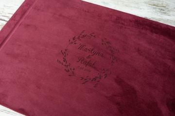 Велюровая гостевая книга, бордовый, 100 черных карточек.