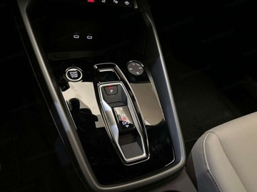 Audi A3 8Y Sportback Facelifting 1.5 35 TFSI 150KM 2025 AUDI A3 35 TFSI S Line Sportback Hatchback 1.5 (150KM) 2025, zdjęcie 12