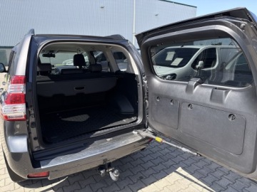 Toyota Land Cruiser VI MPV Faceliting 2.8 D-4D 177KM 2016 Toyota Land Cruiser LC 2.8 D-4D Invincible VI (201, zdjęcie 10
