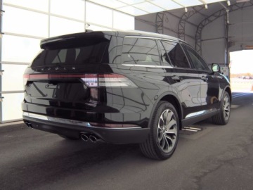 Lincoln Aviator 2025 Lincoln Aviator Reserve 2025 3.0 Benzyna 400KM, zdjęcie 5