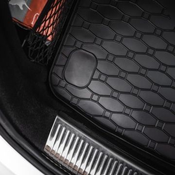 Коврик в багажник Toyota Yaris III HB 2011-2020