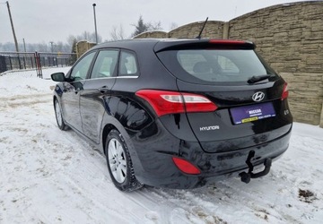 Hyundai i30 II Wagon 1.4 CVVT 100KM 2013 Hyundai i30 1.4OryginalGrzaneFotele Czujniki Parkowania Led 1.4 99KM, zdjęcie 5