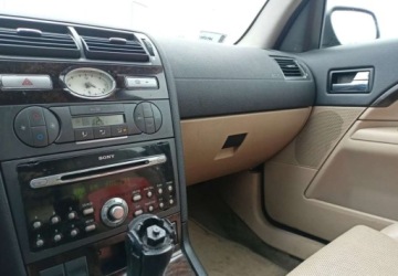 Ford Mondeo III Kombi 2.0 TDCi 130KM 2005 Ford Mondeo Ford Mondeo 2.0 TDCI Ghia 2.0 Diesel 130KM, zdjęcie 8