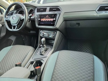 Volkswagen Tiguan II SUV 2.0 TDI 150KM 2019 Volkswagen Tiguan SalonPL serwis ASO 2.0TDI 150KM bezwypadkowy pakiety IQ., zdjęcie 30
