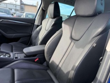 Skoda Octavia IV Kombi 2.0 TDI 150KM 2022 Skoda Octavia 2.0TDI150KM SkoraiDSGHAK VirtCockpit NisPrzebieg Keyless Kam, zdjęcie 10