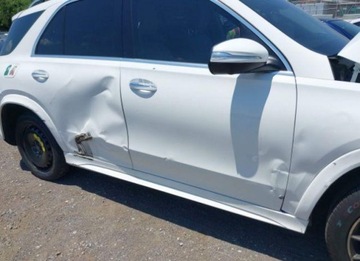 Mercedes GLE V167 2022 Mercedes-Benz GLE 2022, 2.0L, 4x4, od ubezpieczalni, zdjęcie 5