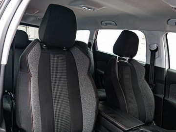 Peugeot 5008 II Crossover 1.6 THP 165KM 2017 PEUGEOT 5008 1.6 THP Suv 165KM 2017, zdjęcie 6