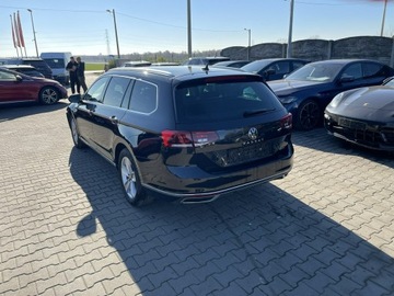 Volkswagen Passat B8 Variant Facelifting 2.0 TDI SCR 200KM 2022 Volkswagen Passat 4 Motion Skóra Klimatronik, zdjęcie 5