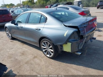 Volvo 2021 Volvo S60 T6 Momentum 2021 2.0l 2.0 Benzyna 330KM, zdjęcie 4