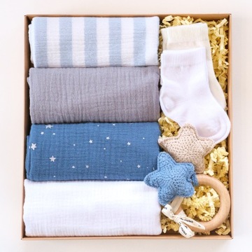 LIKEMOSES PREZENT BABY SHOWER CHRZEST WYPRAWKA PIELUSZKI PRZYTULANKAw