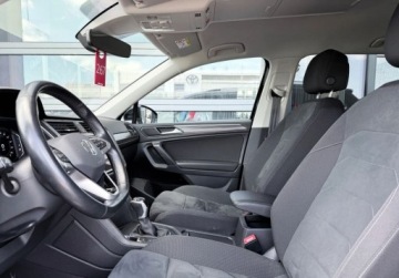 Volkswagen Tiguan II SUV Facelifting 2.0 TSI 190KM 2022 Volkswagen Tiguan Hak IQ.Light MatrixLED Kamery 360 Travel Assist FVAT, zdjęcie 25