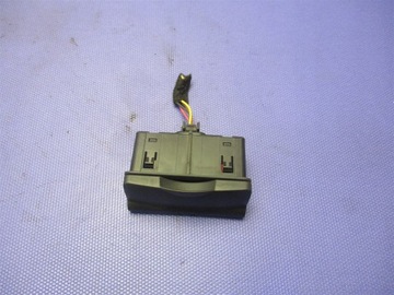 HNÍZDO AUX 280230001R RENAULT CLIO III