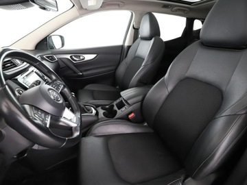 Nissan Qashqai II Crossover Facelifting 1.3 DIG-T  160KM 2018 Nissan Qashqai Automat Panorama Navi Kamera, zdjęcie 12