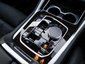 BMW X6 G06 SUV Facelifting 3.0 30d 298KM 2025 BMW X6 xDrive30d Sport Suv 3.0 (298KM) 2025, zdjęcie 10