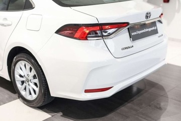 Toyota Corolla XII Sedan 1.8 Hybrid 122KM 2022 Toyota Corolla 1.8 Hybrid Comfort LPG 1.8 BenzynaLPG 122KM, zdjęcie 21
