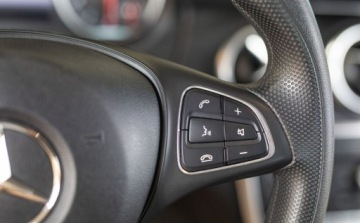 Mercedes Klasa A W176 Hatchback 5d Facelifting 180 122KM 2017 Mercedes-Benz Klasa A 180 Style 1.6 Benzyna 122KM, zdjęcie 12