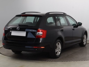 Skoda Octavia III Kombi Facelifting 1.6 TDI 115KM 2017 Skoda Octavia 1.6 TDI, Salon Polska, VAT 23%, zdjęcie 4