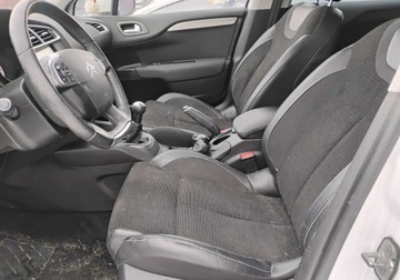 Citroen C4 II Hatchback 5d Facelifting 1.6 HDi 92KM 2015 Citroen C4 2015r, 1.6 HDI. Uszkodzony lewy tyl. Jezdzi. 1.6 Diesel 92KM, zdjęcie 6