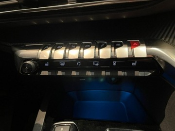 Peugeot 5008 II Crossover Facelifting 1.2 PureTech 130KM 2022 Peugeot 5008 1.2 130 KM Automat 7-miejscowy, zdjęcie 9