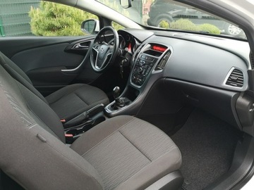 Opel Astra J Hatchback 5d 1.4 Turbo ECOTEC 120KM 2011 Opel Astra 14 16V 120 KM GTC Klima Parktronic, zdjęcie 19
