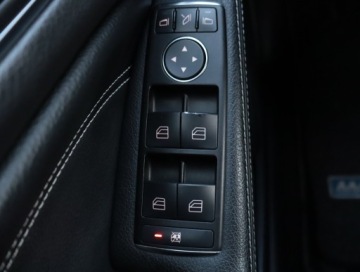 Mercedes CLA C117 Coupe 2.0 250 211KM 2013 Mercedes CLA 250, Salon Polska, Automat, Skóra, zdjęcie 22