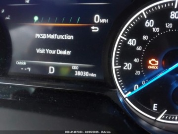 Toyota Venza 2021 Toyota Venza XLE 2021 2.5l 2.5 Hybryda 176KM, zdjęcie 11