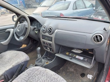 DACIA SANDERO I DESKA KONZOLA ULOŽENÍ AIRBAG PÁSY