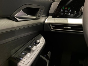 Volkswagen Golf VIII Hatchback Facelifting 2.0 TDI SCR 116KM 2025 Volkswagen Golf Variant Life Plus 2.0 TDI 115KM, zdjęcie 12