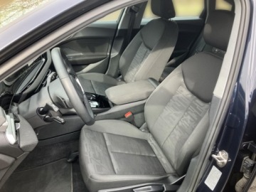 Audi A5 B10 Limousine 2.0 TFSI 150KM 2025 Audi A5 Limousine TFSI S tronic | Pakiet S Line |, zdjęcie 9