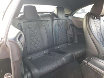 Mercedes Klasa E W213 2018 Mercedes-Benz Klasa E 2018, 3.0L, 4x4, od ubezpieczalni 3.0 Benzyna 329KM, zdjęcie 8