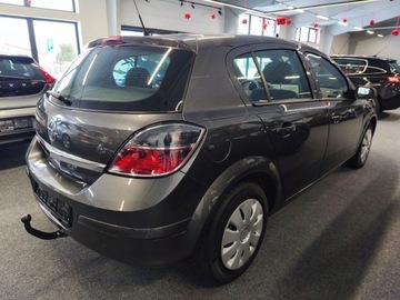 Opel Astra J Hatchback 5d 1.6 Twinport ECOTEC 115KM 2009 Opel Astra H 1.6 H, benzyna 116 KM, Panorama, Klima, zdjęcie 2