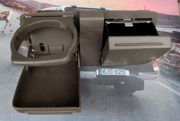 VITO W638 V KLASA uchyt na napoje popielniczka