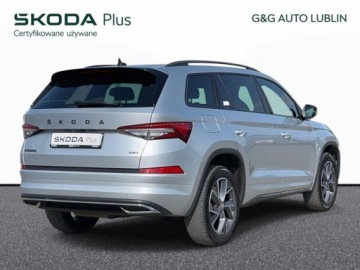 Skoda Kodiaq I SUV 2.0 TDI SCR 200KM 2021 Skoda Kodiaq Sportline 2.0 TDI 200KM 4x4 DSG 7-osobowy Matrix LED Hak, zdjęcie 4